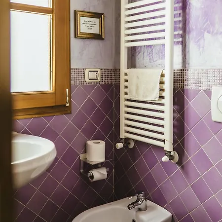 The Smallest Of Maison d'hôtes